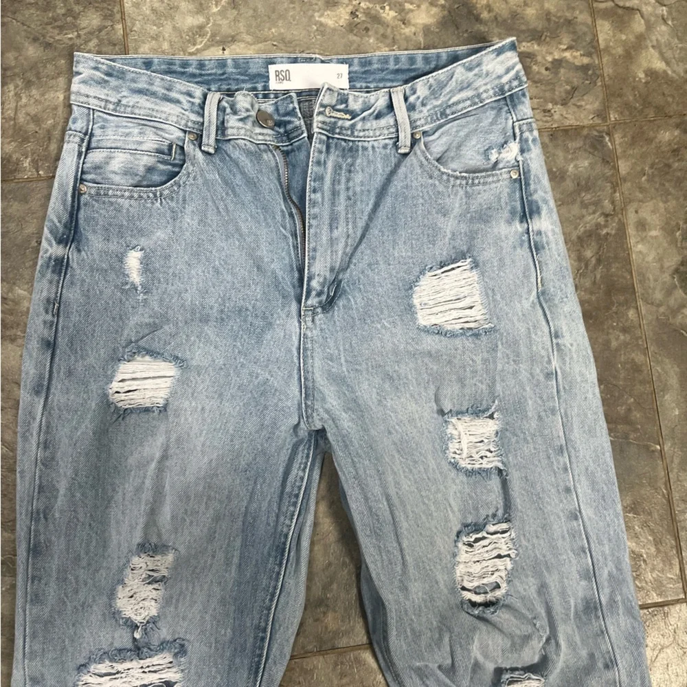Jeans - Picture 2 of 4